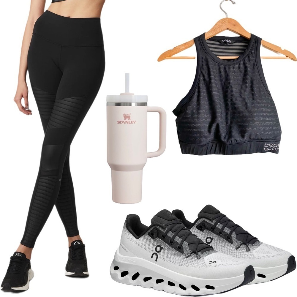 🔥Bebe Sports Bra Black Striped Sheer Sweat Wicking Workout Gym Yoga Running L